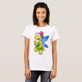 Ein Cartoon Fairysaur Dinosaurier. T-Shirt (Vorne ganz)