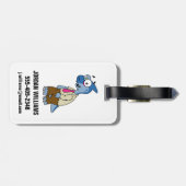 Ein Cartoon Parasaurolophus, der als Zombie verkle Gepäckanhänger (Rückseite horizontal)