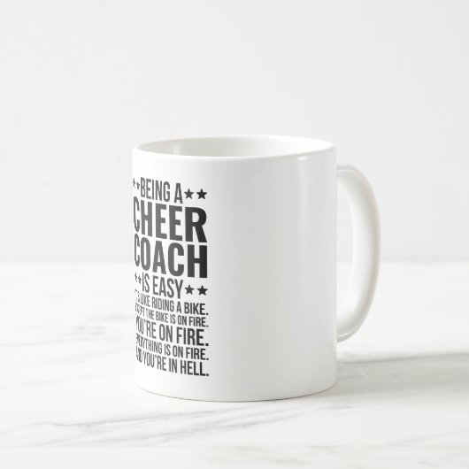 Ein Cheer Coach zu sein ist einfach, es ist wie ei Kaffeetasse (VorderseiteRechts)