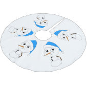 ein Chibi-Schneemann Polyester Weihnachtsbaumdecke (Schrägansicht)