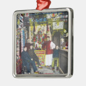 Ein Chinatown SceneHanford, CA Silbernes Ornament (Links)