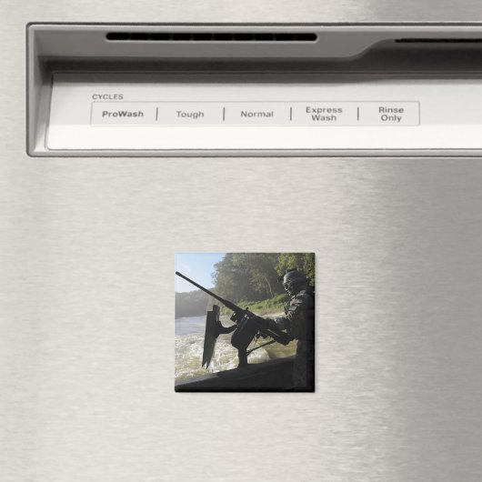 Ein Crewman des Kampfschiffs Magnet (In Situ (Geschirrspüler))