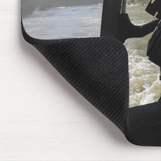 Ein Crewman des Kampfschiffs Mousepad (Ecke)