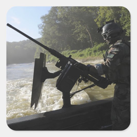 Ein Crewman des Kampfschiffs Quadratischer Aufkleber (Vorderseite)