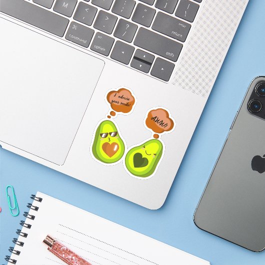EIN CUSTOM CUTE AVOCADO STICKER (Laptop mit iPhone)