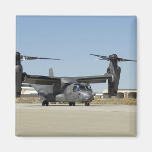 Ein CV-22 Osprey bereitet den Start vor Magnet
