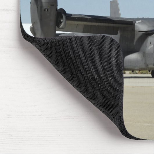 Ein CV-22 Osprey bereitet den Start vor Mousepad (Ecke)