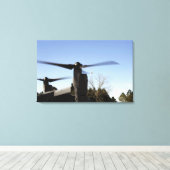 Ein CV-22 Osprey bereitet sich auf den Start vor Leinwanddruck (Insitu (Holzboden))