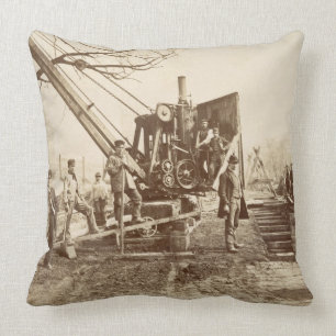 Ein Dampfkran in Kraft während des Gebäude von Kissen