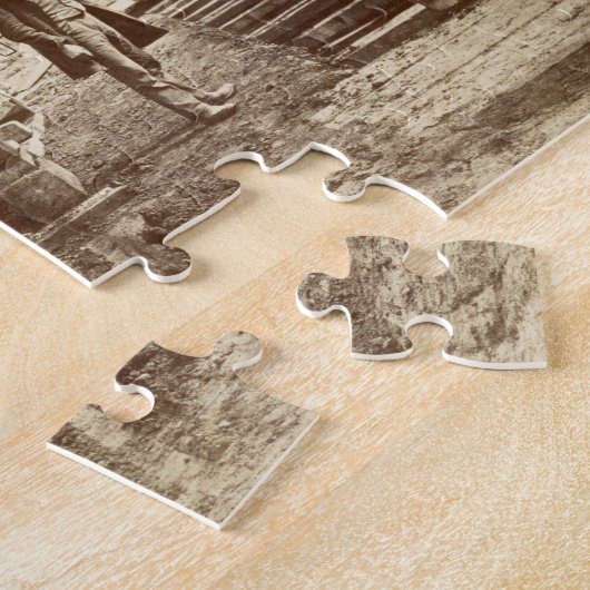 Ein Dampfkran in Kraft während des Gebäude von Puzzle (Seite)