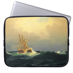 Ein Dampfschiff im Sturm im Atlantischen Ozean Laptopschutzhülle