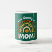 Ein dankbarer Mama Erntedank Regenbogen Fall Leopa Kaffeetasse (Mittel)