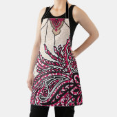 Ein dekoratives Paisley-Design mit lebhaftem Rot u Schürze (InSitu)