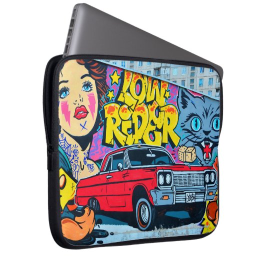 Ein detailliertes Bild von Graffiti zeichnend. Kon Laptopschutzhülle (Vorne Rechts)