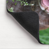 Ein deutscher Hund des kurzhaarigen Zeigers im Mousepad (Ecke)