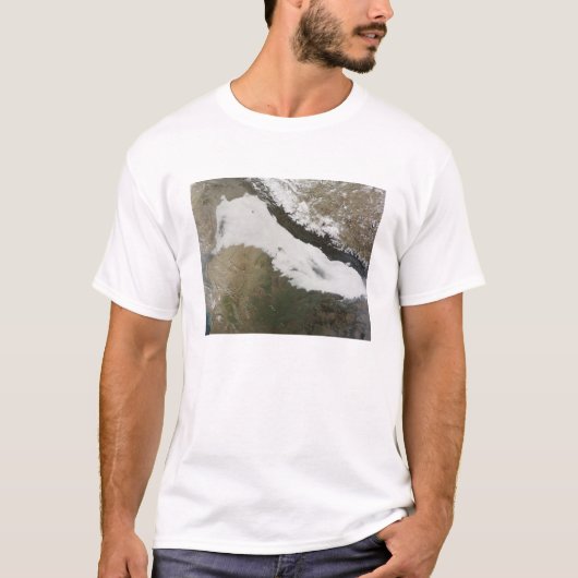 Ein dicker Ufer niedriger Wolken T-Shirt (Vorderseite)