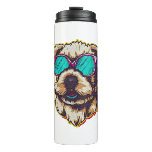 EIN DORABLE D O G MIT SONNENGLASEN THERMOSBECHER
