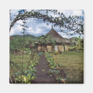 Ein Dorf im Hochland, Goroka, Papua-Neuguinea Magnet