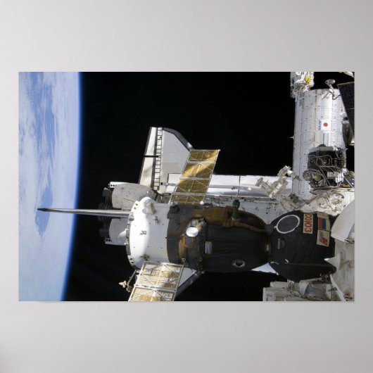 Ein dotiertes Sojus-Raumfahrzeug Poster (Vorne)