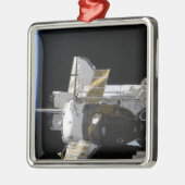 Ein dotiertes Sojus-Raumfahrzeug Silbernes Ornament (Links)