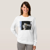 Ein dotiertes Sojus-Raumfahrzeug T-Shirt (Vorne ganz)