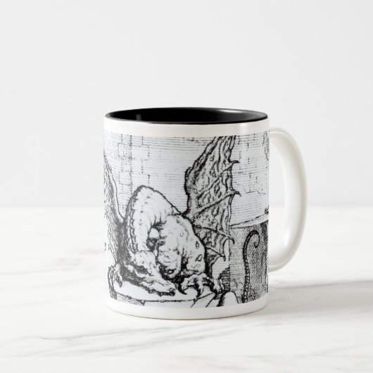 Ein Drache in einer Werkstatt Zweifarbige Tasse (VorderseiteRechts)