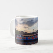 Ein Drink am Fluss Kaffeetasse (Vorderseite Links)