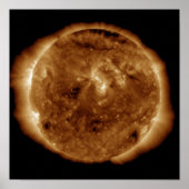 Ein dunkler Graben in der Sonne Poster (Vorne)