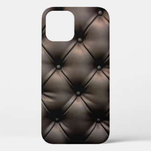 Ein dunkles Lederkissen als Hintergrund, von einem Case-Mate iPhone Hülle