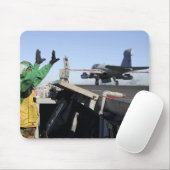Ein EA-6B Prowler startet vom Cockpit Mousepad (Mit Mouse)