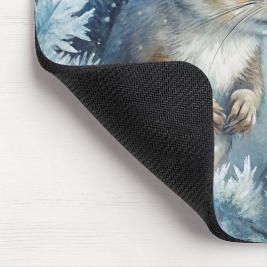 Ein Eichhörnchen im Winter Mousepad (Ecke)