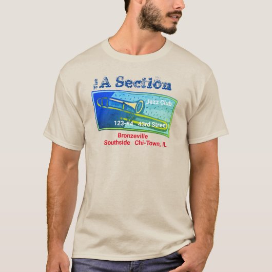Ein einfaches dunkles T-Shirt der A Section (Vorderseite)