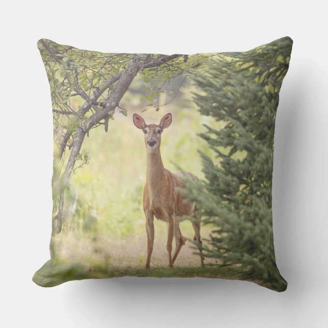 Ein einsamer Hirsch Kissen (Vorderseite)