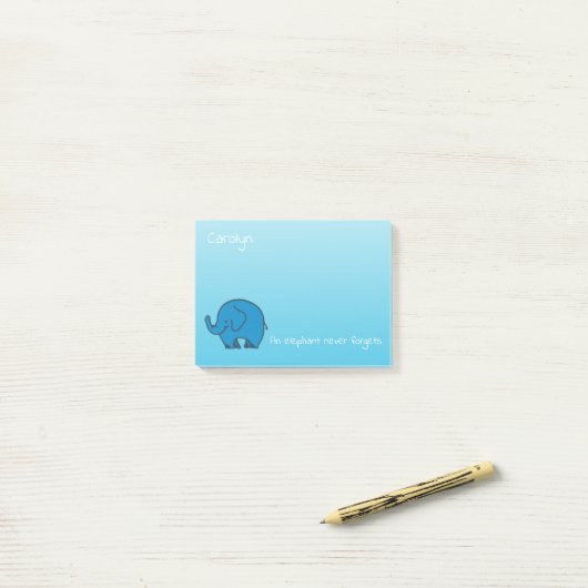 Ein Elefant vergisst nie, auf blau, personalisiert Post-it Klebezettel (Auf Schreibtisch)