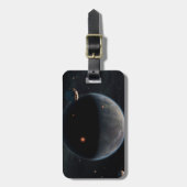 Ein erdähnlicher Planet, reich an Kohlenstoff und  Gepäckanhänger (Vorderseite vertikal)