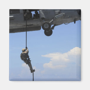 Ein explosiver Sanitäter Magnet