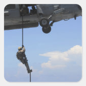 Ein explosiver Sanitäter Quadratischer Aufkleber (Vorderseite)