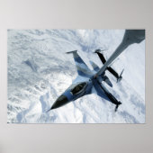 Ein F-16 Aggressor sitzt in Kontaktposition Poster (Vorne)