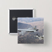 Ein F-22 Raptor erhält Treibstoff von einem KC-135 Button (Vorne & Hinten)