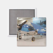 Ein F-6F-Hellcat-Flugzeug des Zweiten Weltkriegs Magnet (Vorderseite/Rückseite)