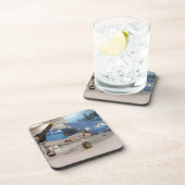 Ein F-6F Hellcat-Weltkriegkämpfer-Flugzeug an Getränkeuntersetzer (Rechte Seite)