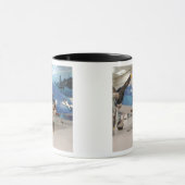 Ein F-6F Hellcat-Weltkriegkämpfer-Flugzeug an Tasse (Zentrum)