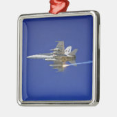 Ein F/A-18C-Hornet Ornament Aus Metall (Links)