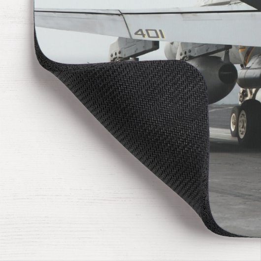 Ein F/A-18C Hornet startet vom Cockpit 2 Mousepad (Ecke)