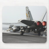 Ein F/A-18C Hornet startet vom Cockpit 2 Mousepad (Vorne)