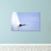 Ein F/A-18E Super Hornet erreicht die Geschwindigk Leinwanddruck (Insitu (Holzboden))