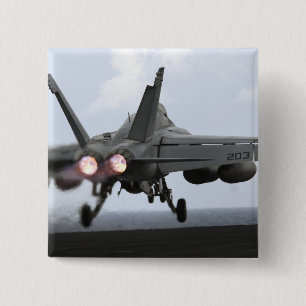 Ein F/A-18E Super Hornet startet Button
