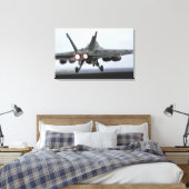 Ein F/A-18E Super Hornet startet Leinwanddruck (Insitu (Schlafzimmer))