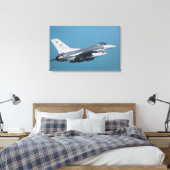 Ein Falken der F-16 im Flug Leinwanddruck (Insitu (Schlafzimmer))