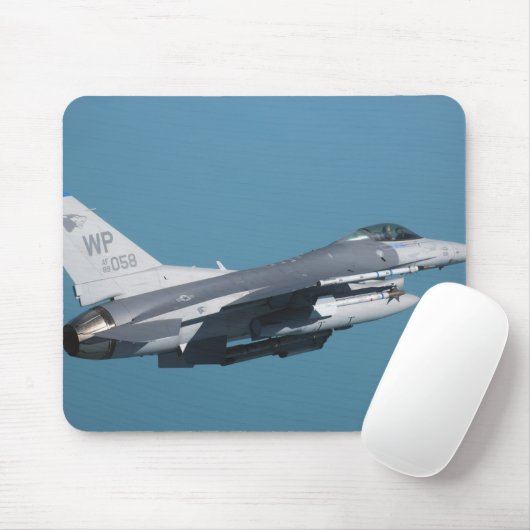 Ein Falken der F-16 im Flug Mousepad (Mit Mouse)